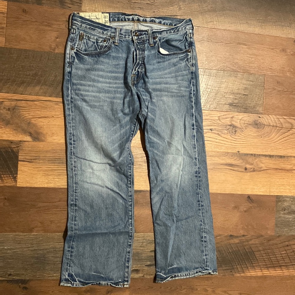 32x30 Men’s Abercrombie Jeans